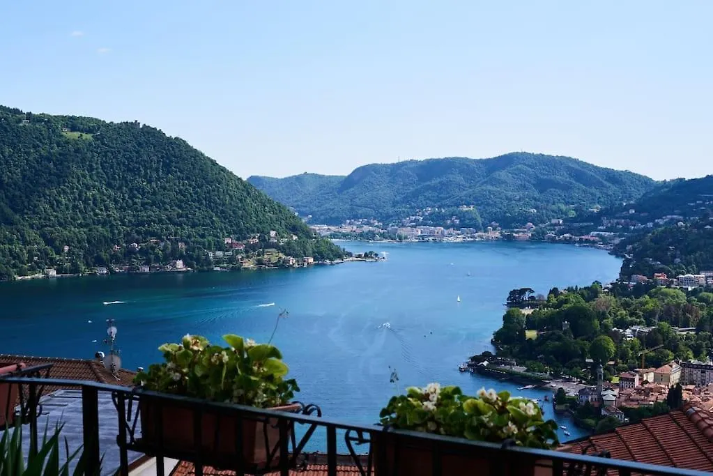 F&F Vista Lago Τσερνόμπιο